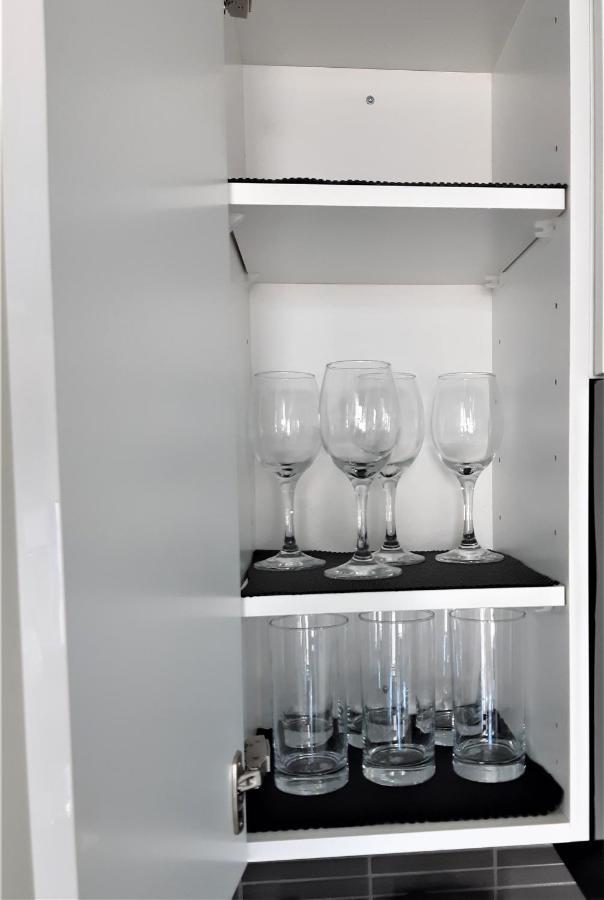 וויניפג Luxury Skyline Condo In Downtown Free 24/7 Parking מראה חיצוני תמונה